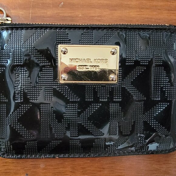 Michael Kors wristlet signature black patent embossed Logo Leather - Picture 2 of 13